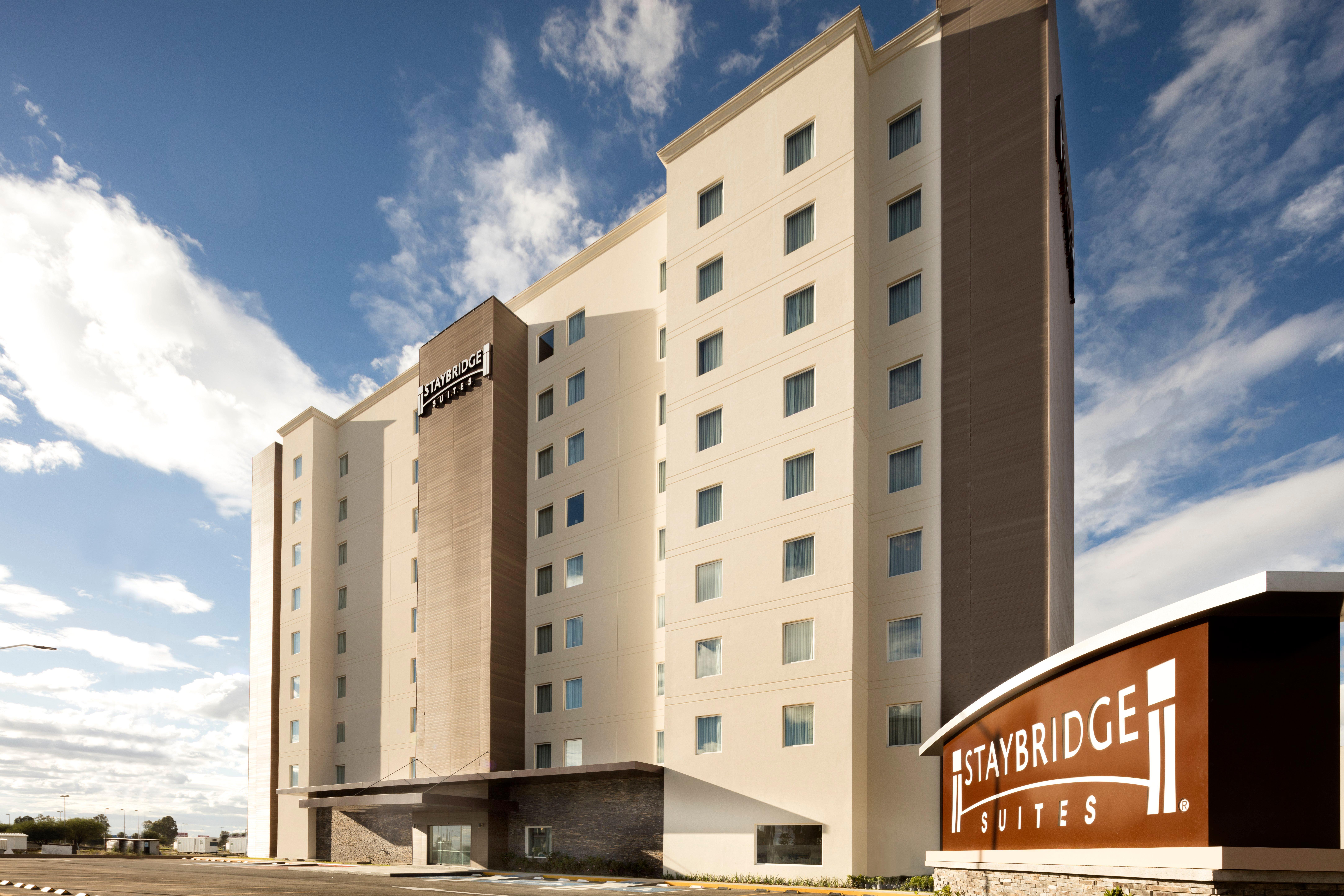 Staybridge Suites Silao By Ihg Exterior photo