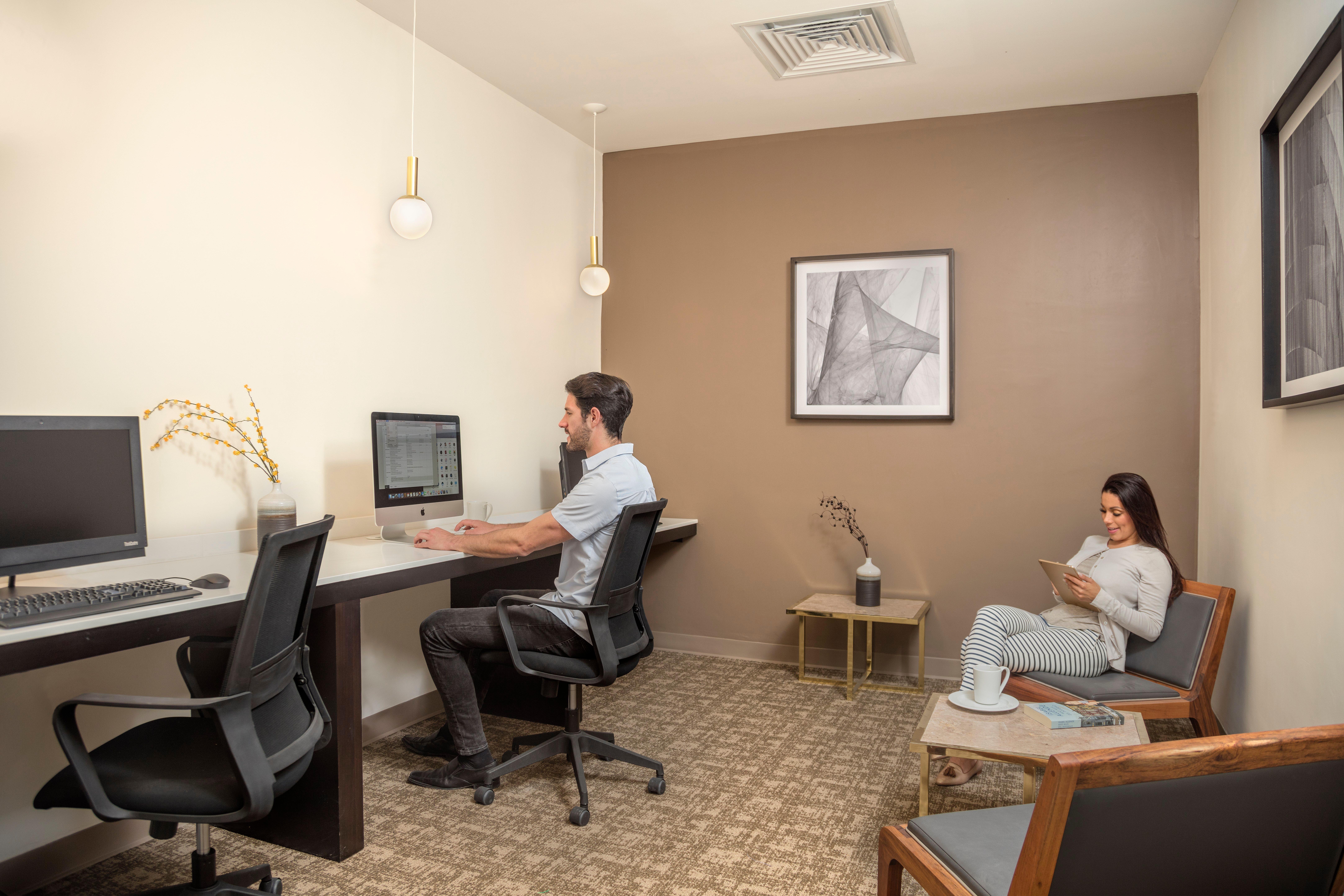 Staybridge Suites Silao By Ihg Exterior photo